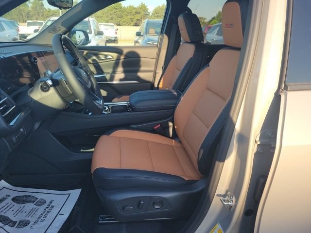 2027 Chevrolet Traverse Z71 - Photo 15