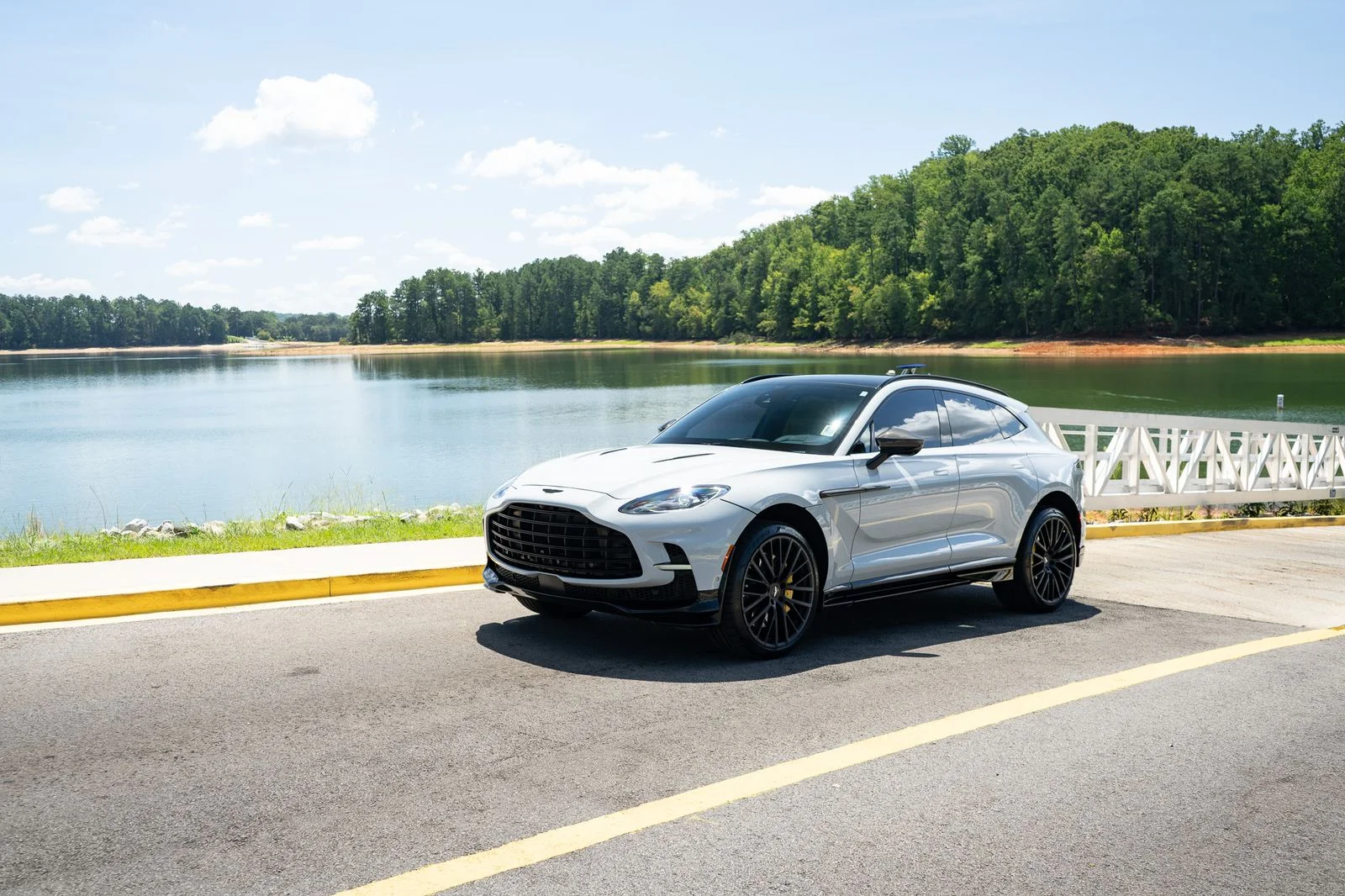 Used 2023 Silver Aston Martin 707 image 6