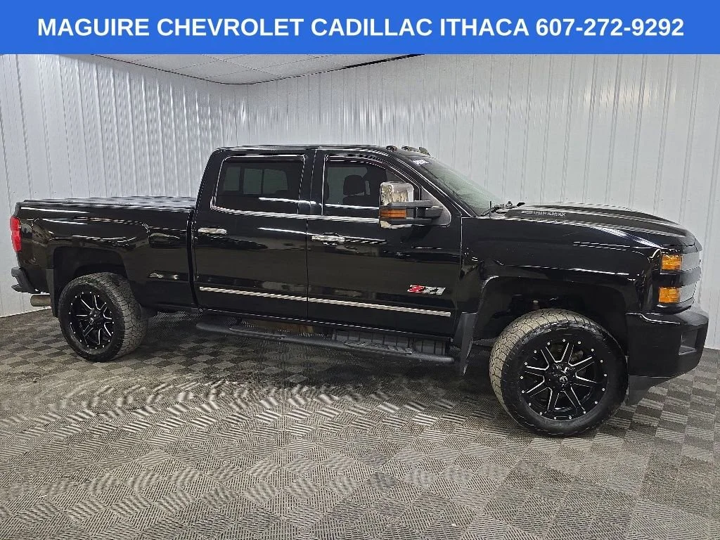 2017 Chevrolet Silverado HD LTZ 4WD Crew Cab Standard Box's photo
