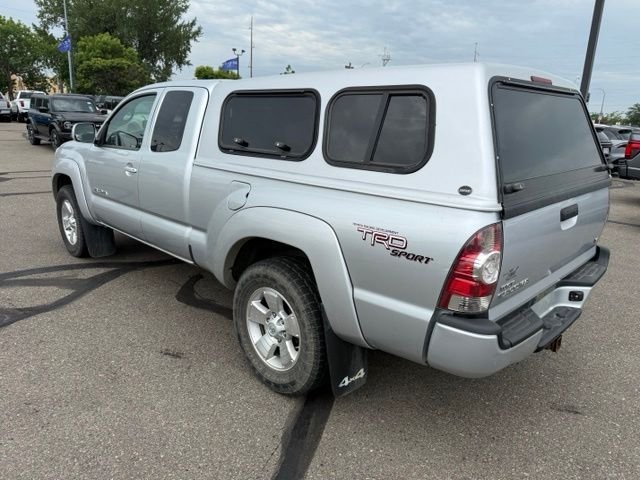 Used 2011  Toyota Base image 8