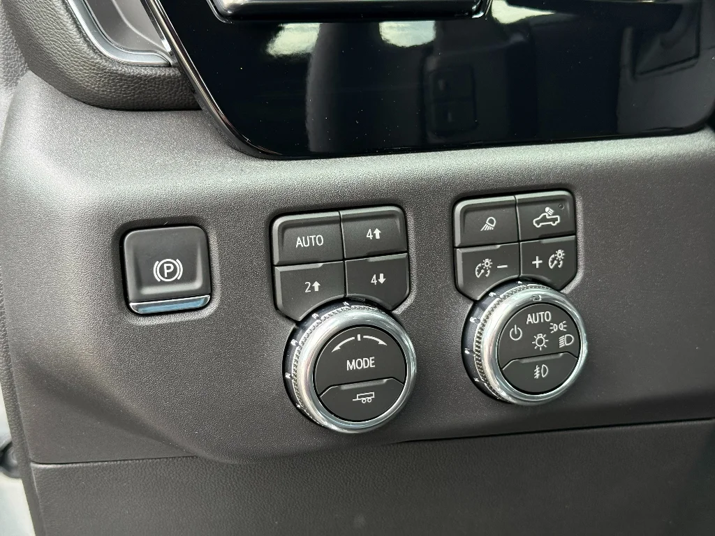 2026 GMC Sierra 1500 SLT - Photo 22