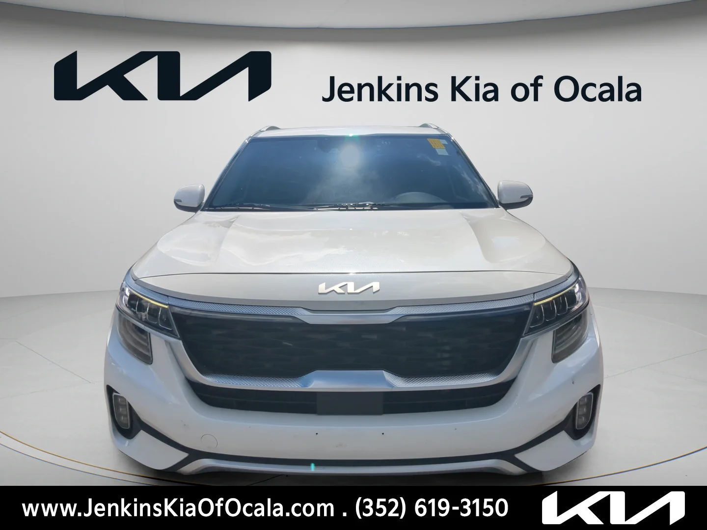 Used 2023 Snow White Pearl Kia SX image 14