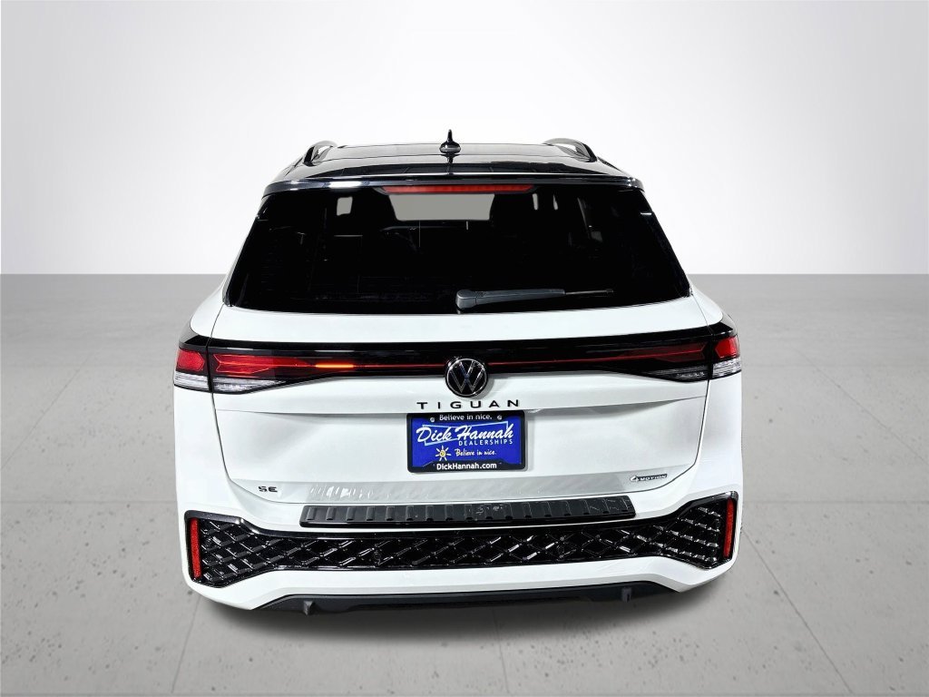 New 2026  Volkswagen SE R-Line Black image 7