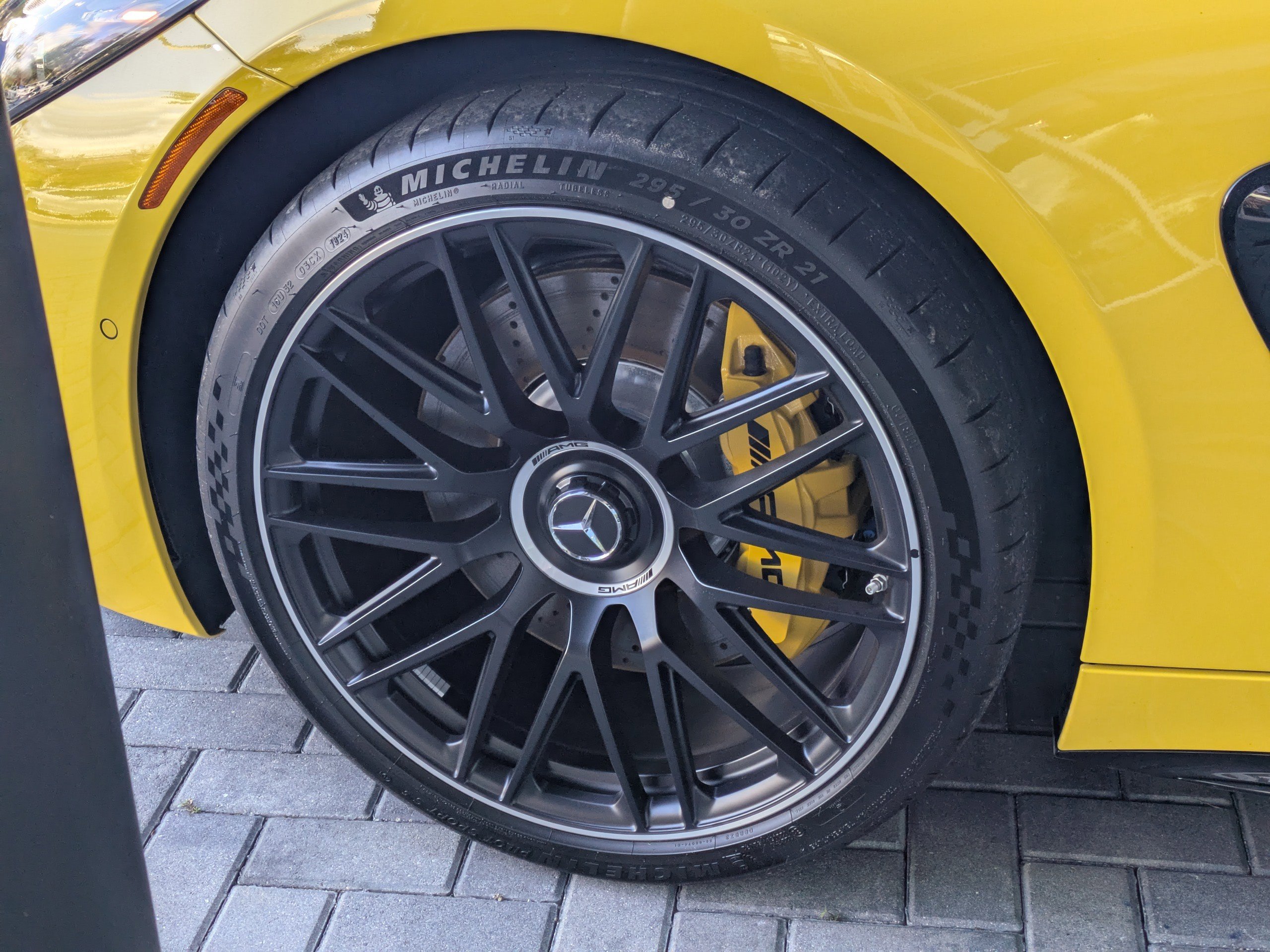 2025 Mercedes-Benz AMG GT Coupe 63 - Photo 33