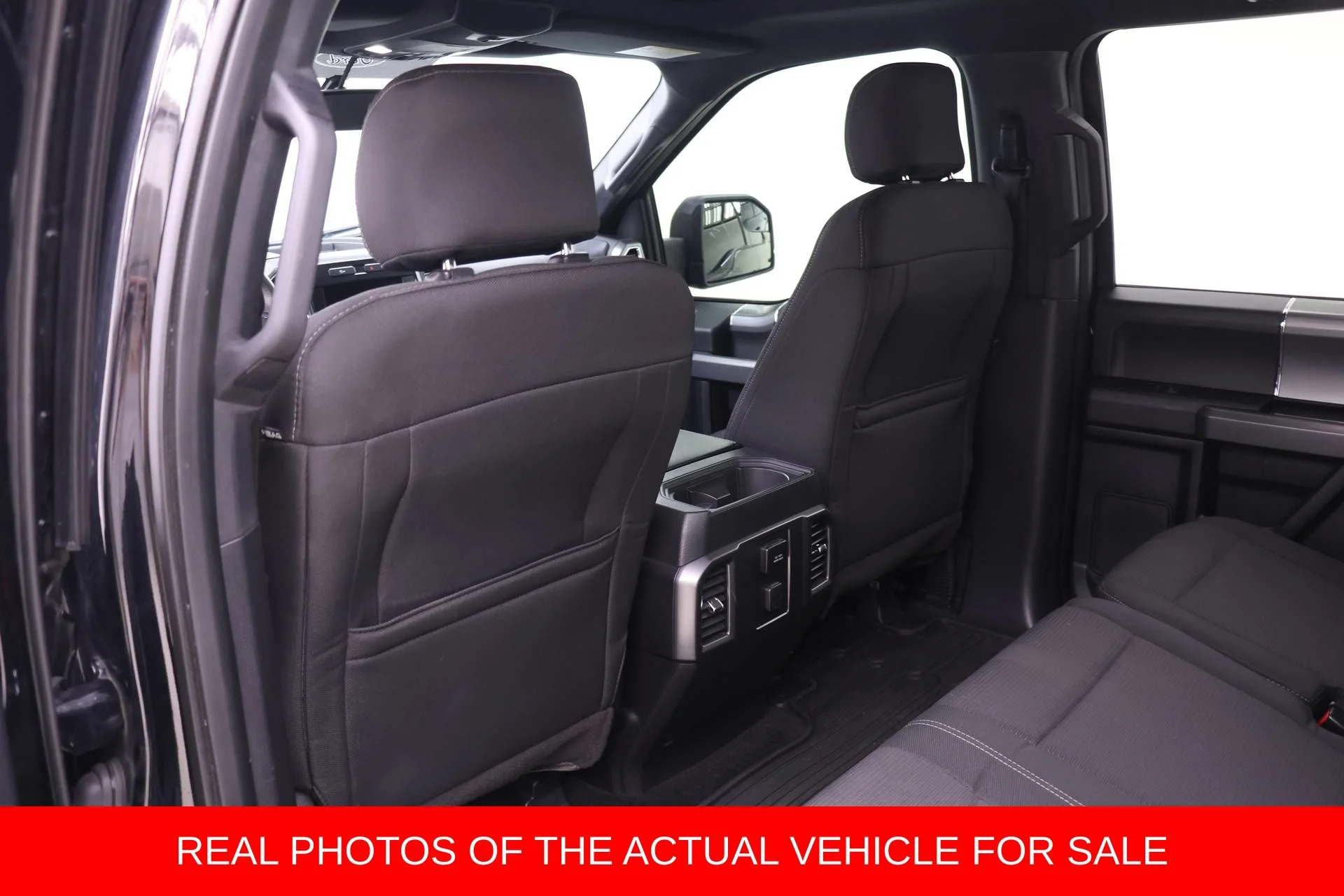 Used 2016 Black Ford XLT image 10