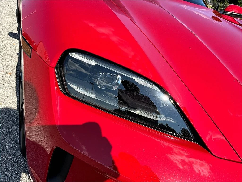2025 Porsche Taycan Base - Photo 12