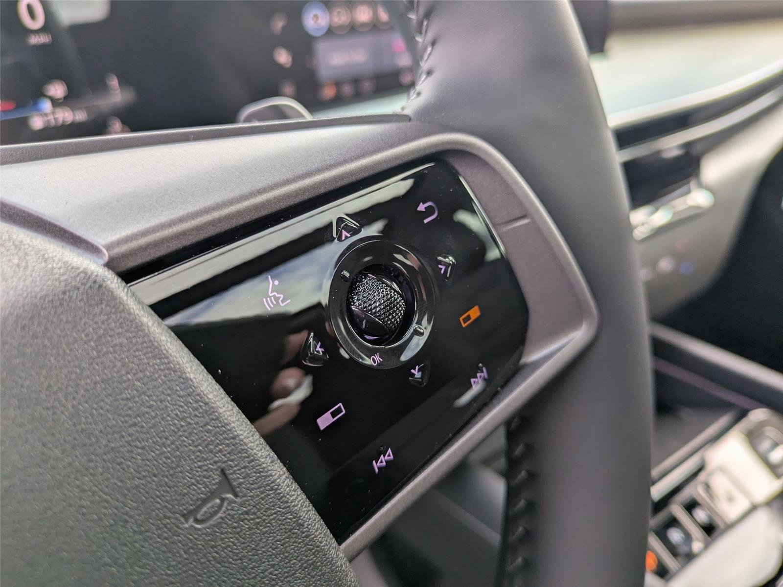 2025 Nissan Murano SL - Photo 16