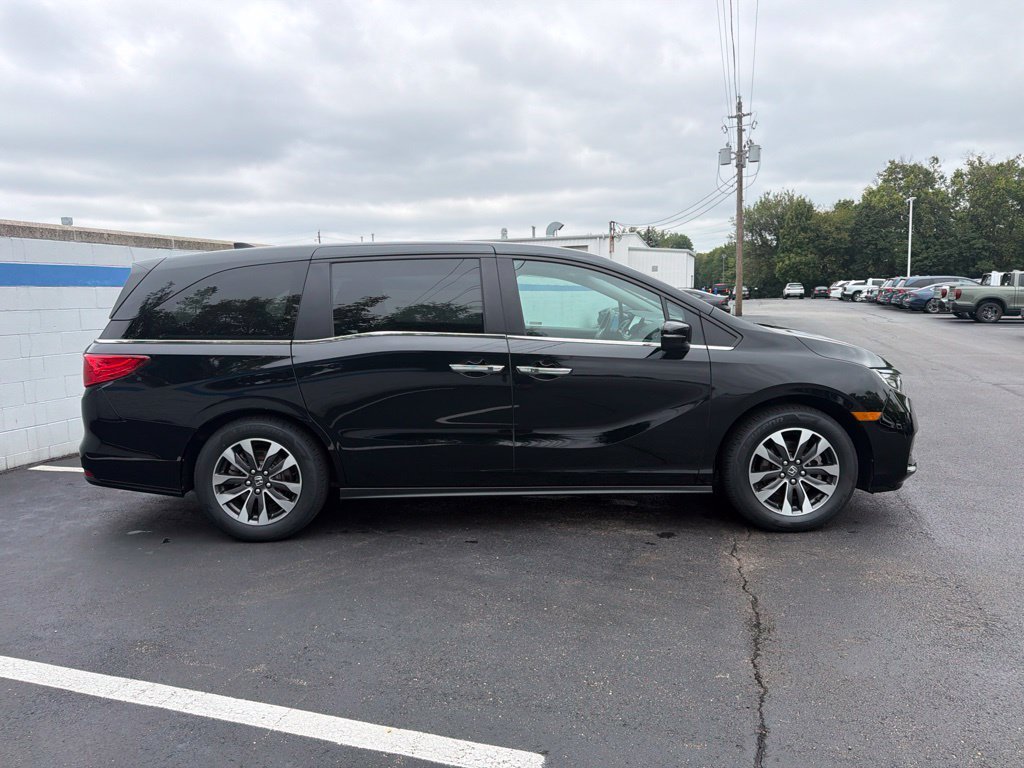 2024 Honda Odyssey EX-L - Photo 6