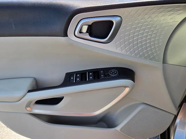 Used 2022 Gray Kia LX image 17