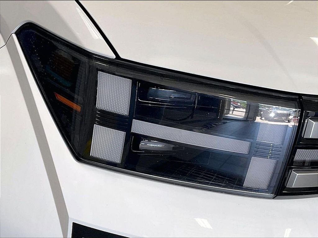 Certified Used 2024 White Hyundai SEL image 32