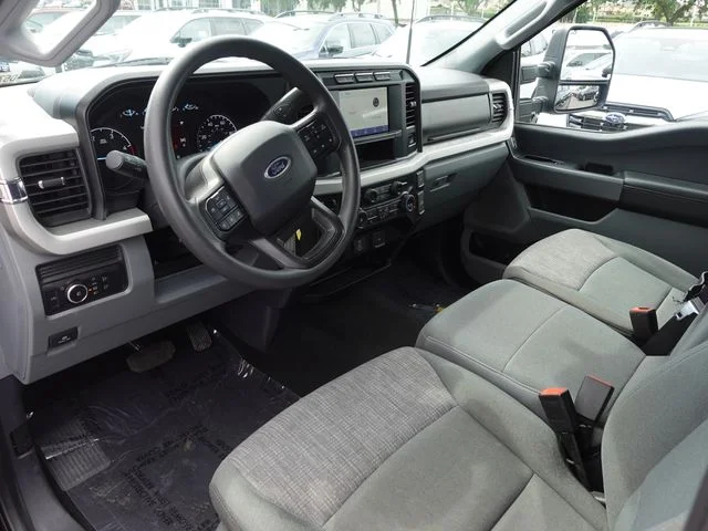Used 2024 Black Ford XLT image 14