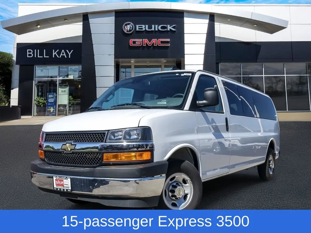 2024 Chevrolet Express 3500 LT Extended's photo