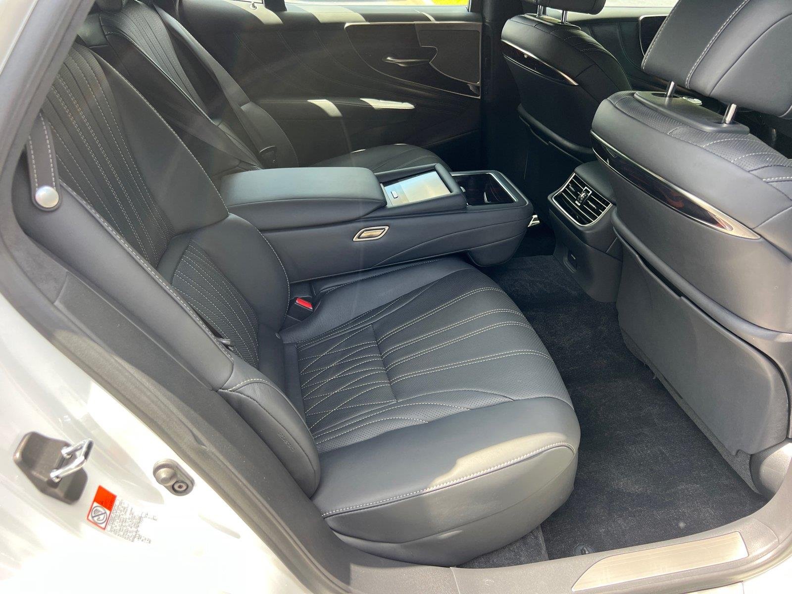 Used 2023 Eminent White Pearl Lexus 500 Luxury image 15