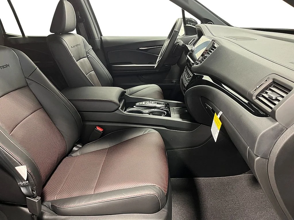 New 2026 Platinum White Pearl Honda Black Edition image 26