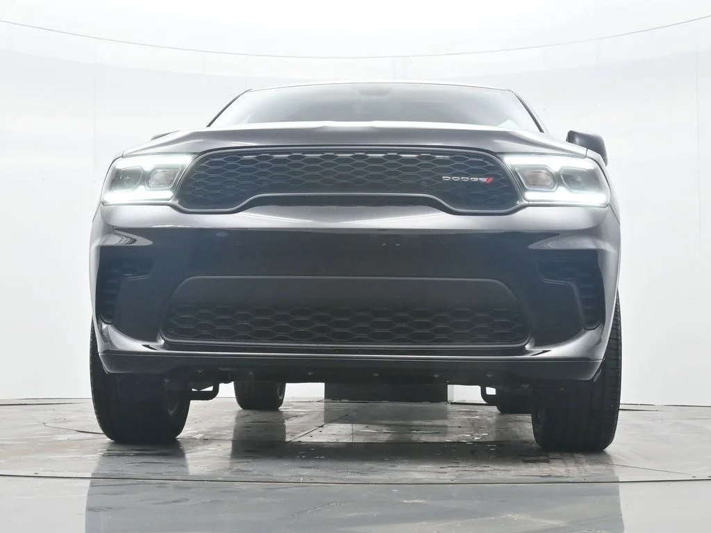 New 2026 Diamond Black Clear-Coat Exterior Paint Dodge GT image 34
