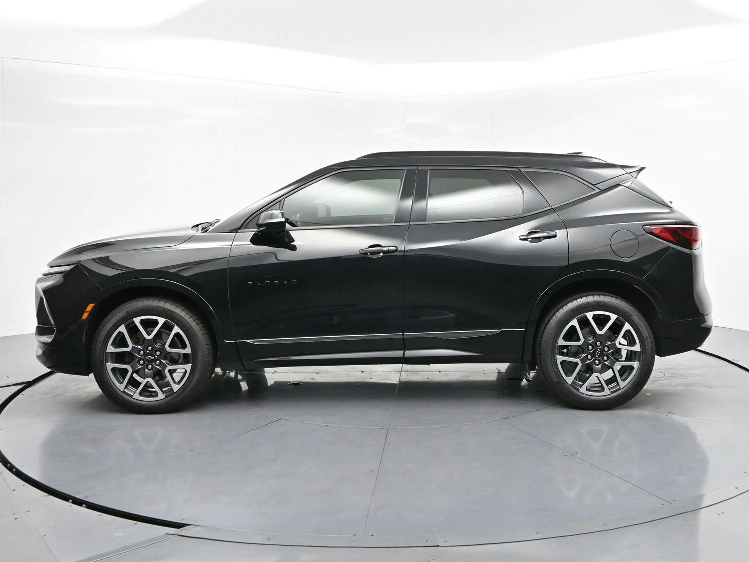 Used 2024 Black Chevrolet RS image 4