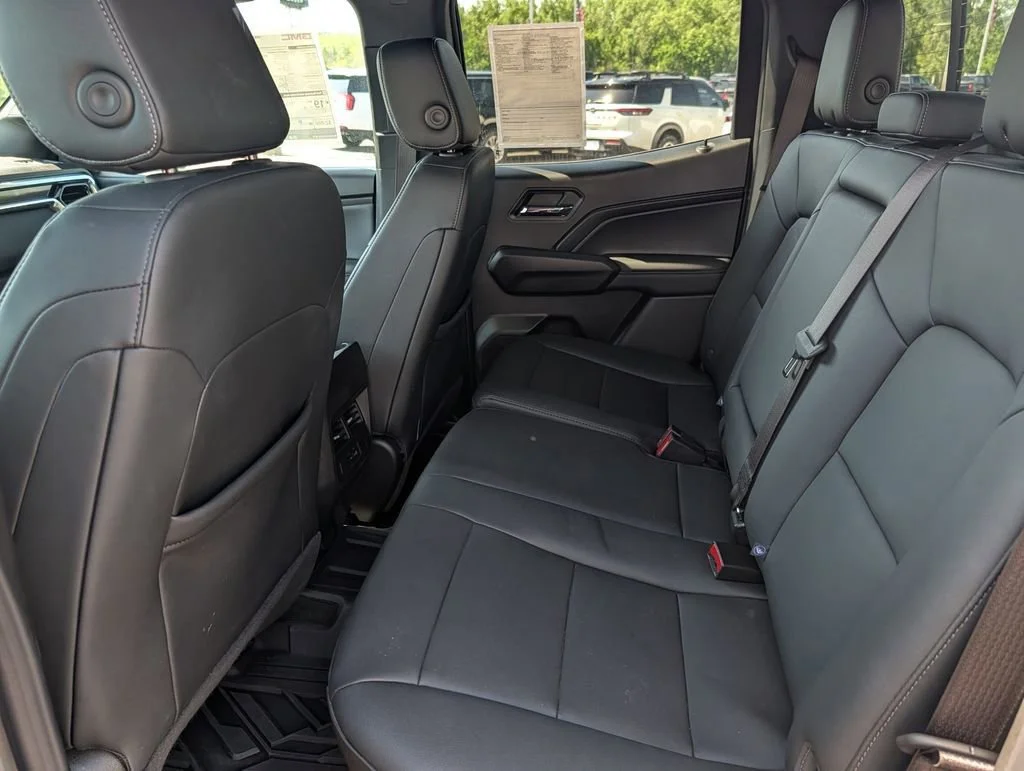2026 GMC Canyon Elevation - Photo 6