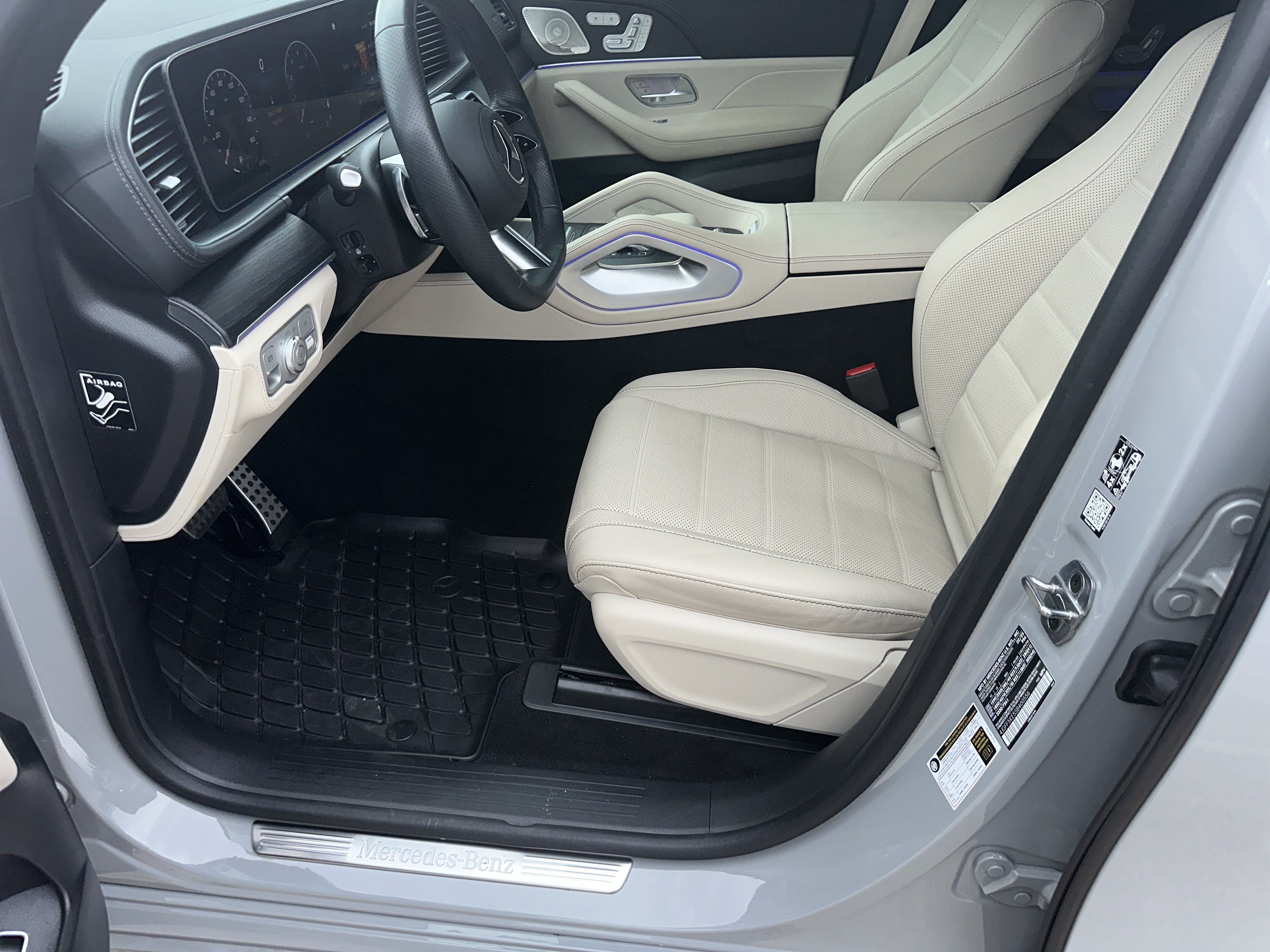 Used 2025 Gray Mercedes-Benz GLS 450 image 10