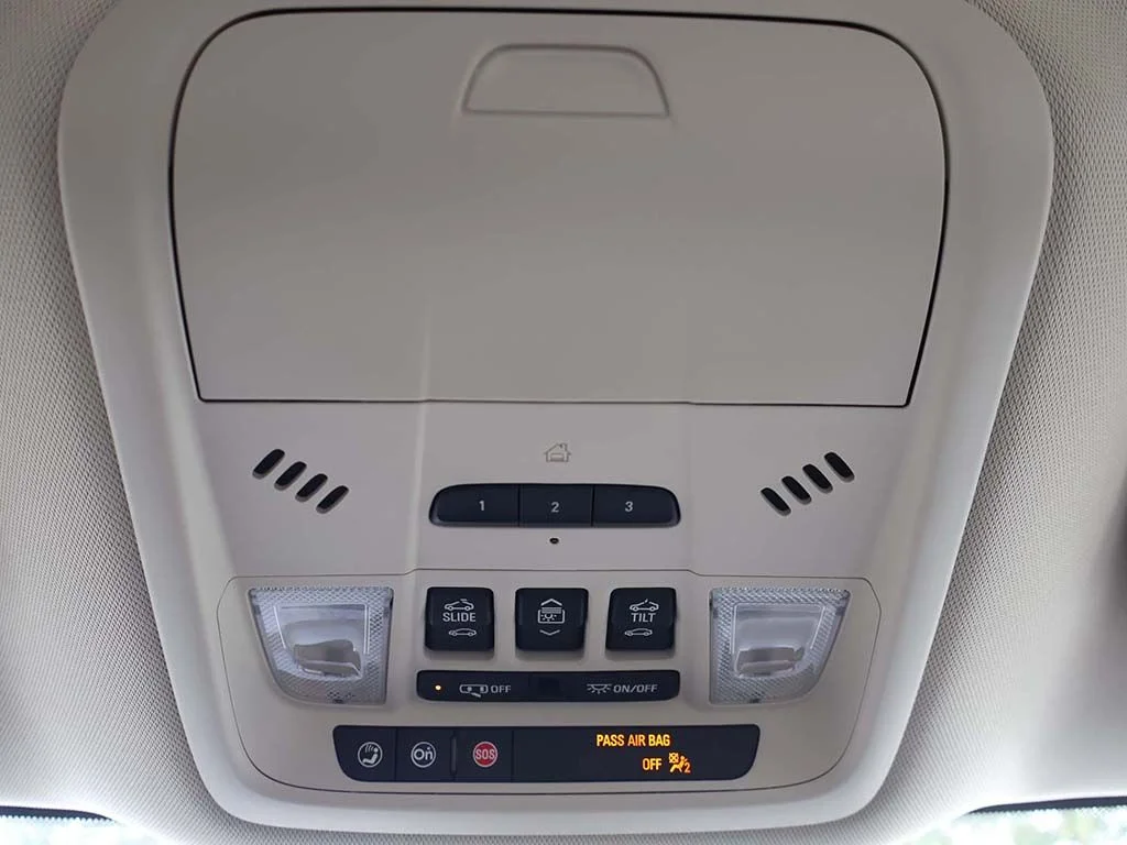 Used 2023 White Buick Premium Group image 66