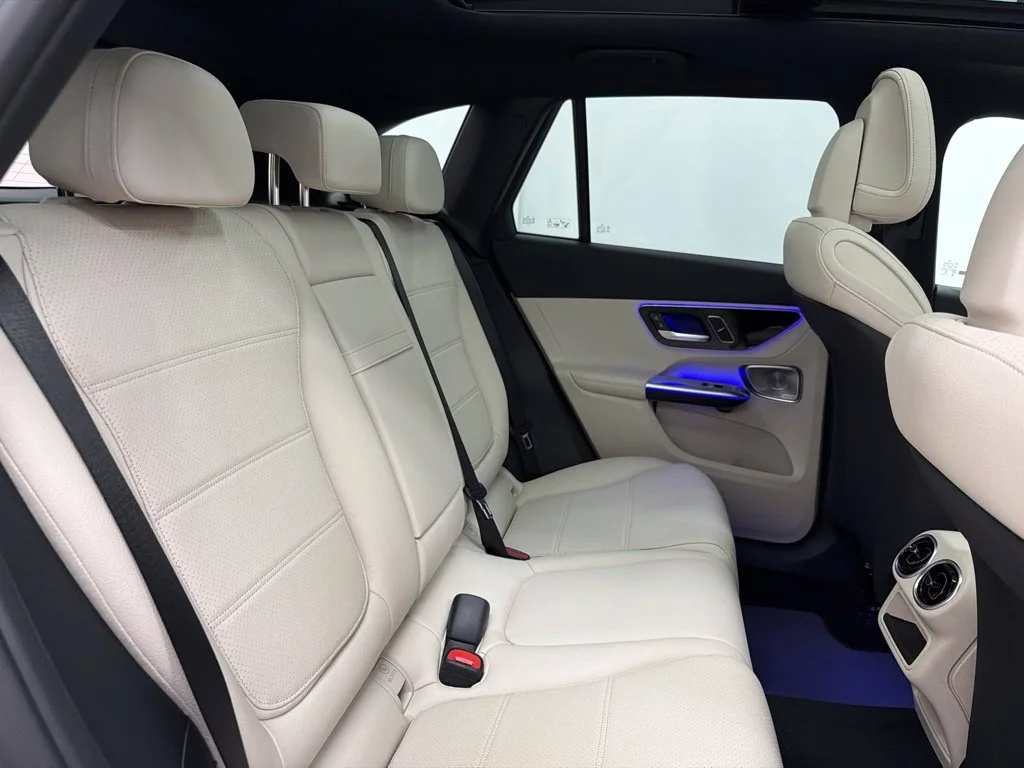 New 2027 Silver Mercedes-Benz GLC 300 image 26