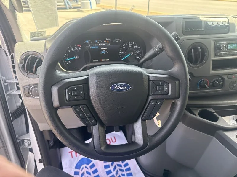 New 2026 Oxford White Ford E-350 SRW image 20