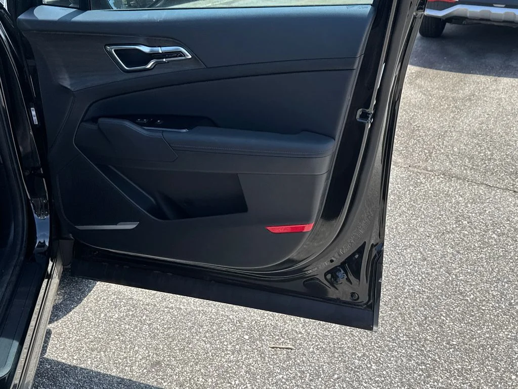 New 2024 Fusion Black Kia X-Line image 14