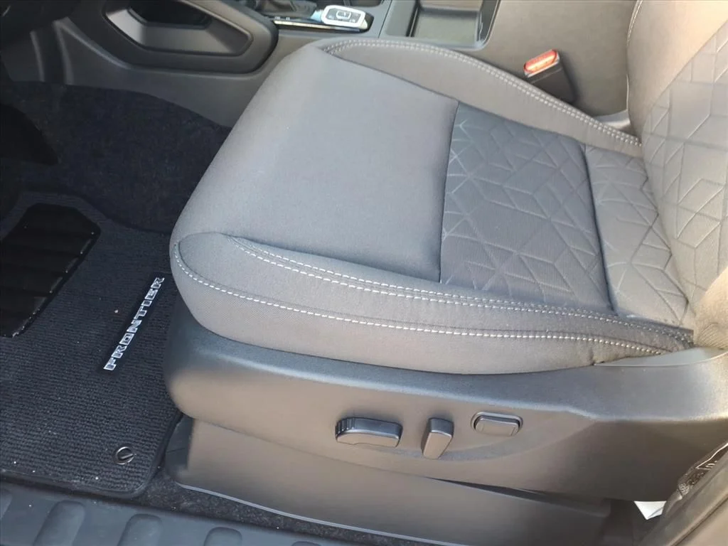 2026 Nissan Frontier SV - Photo 16