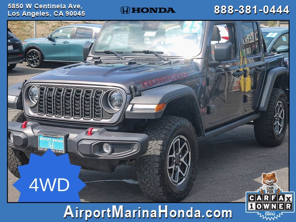 Used 2025 Crystal Metallic Jeep Rubicon image 5