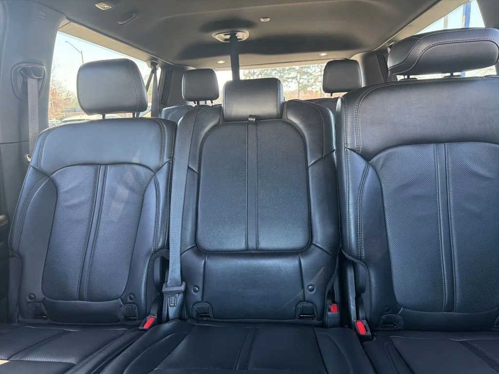 Used 2024 White Jeep Series III image 13