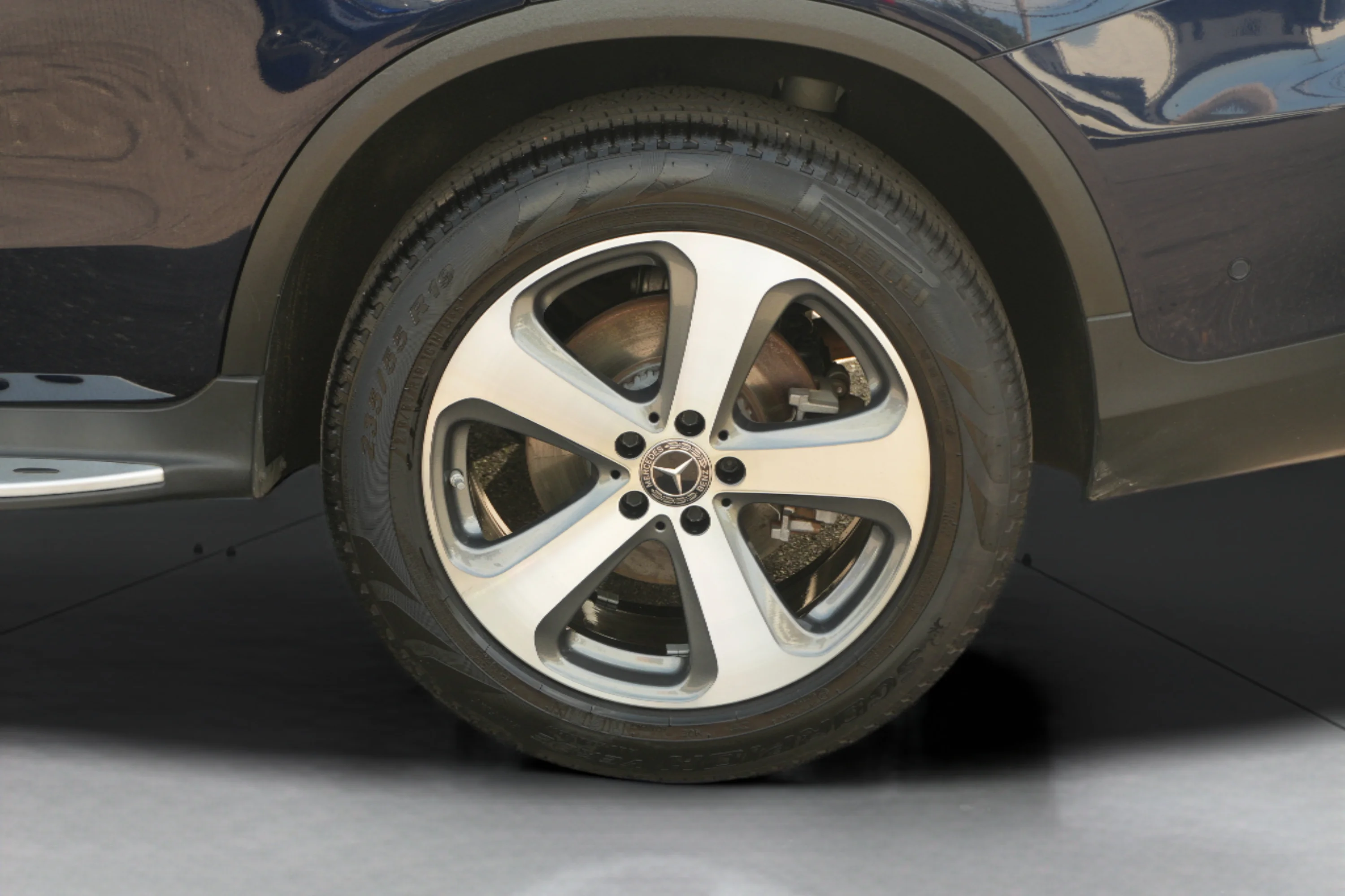 Used 2021 Lunar Blue Metallic Mercedes-Benz GLC 300 image 10