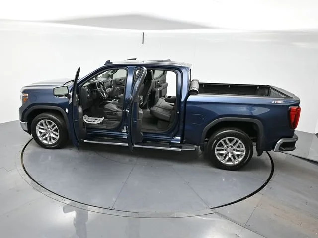Used 2021 PACIFIC BLUE METALLIC GMC SLT image 39