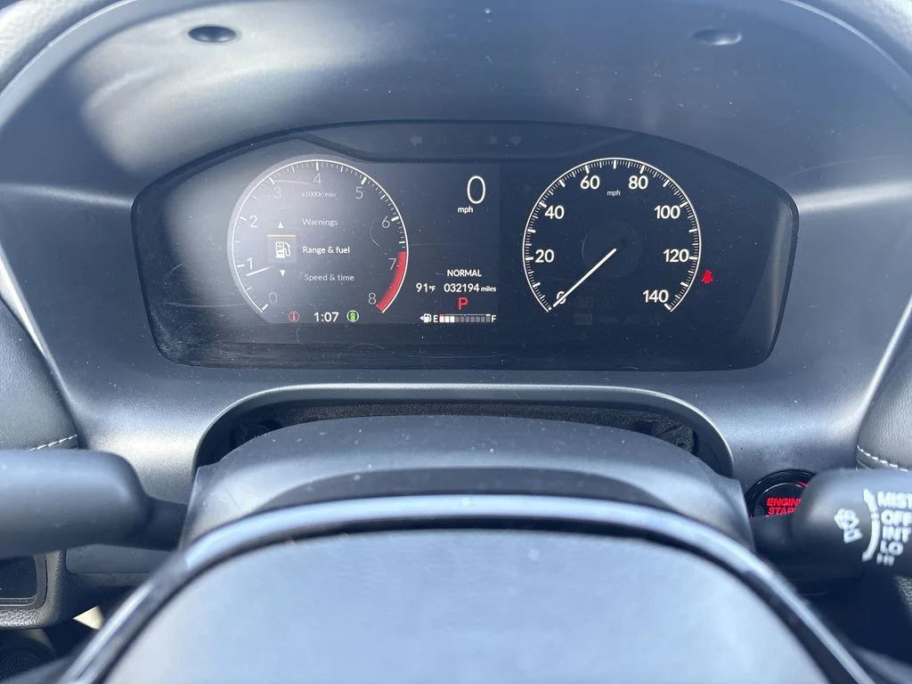 Used 2023 White Honda EX-L image 10