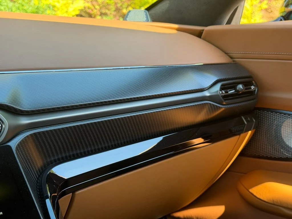 New 2026 Q Iridescent Emerald Aston Martin S Roadster image 34