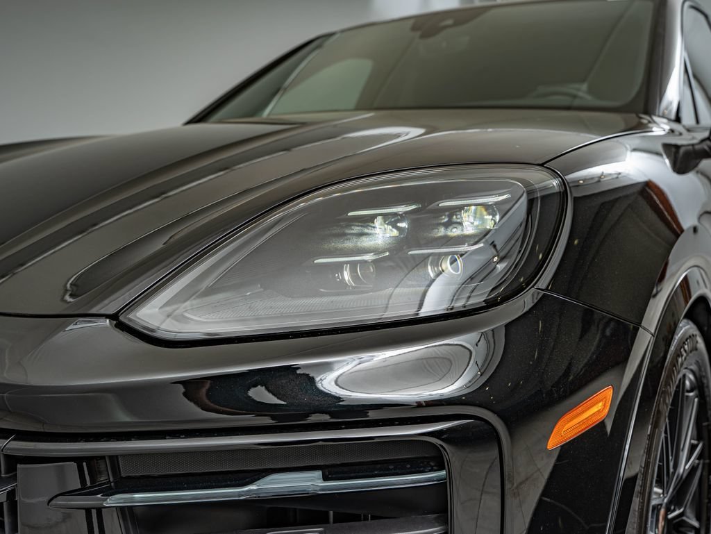2025 Porsche Cayenne Coup E-Hybrid - Photo 15