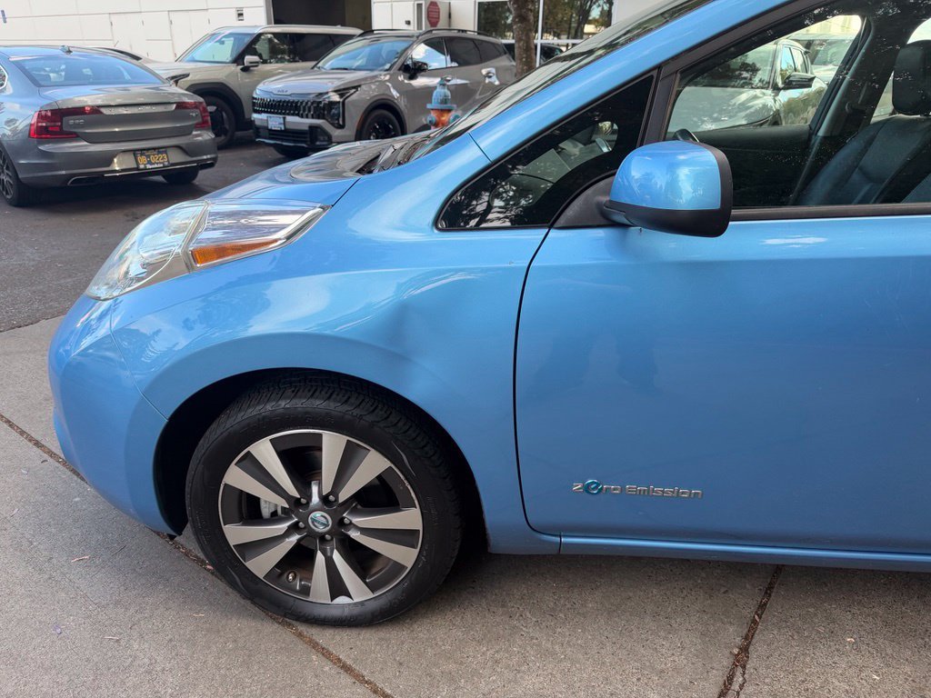 Used 2013 Blue Ocean Nissan SL image 8