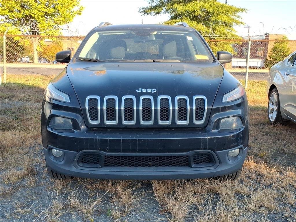 Used 2018 Jeep Cherokee Latitude with VIN 1C4PJMCB3JD589703 for sale in Pineville, NC