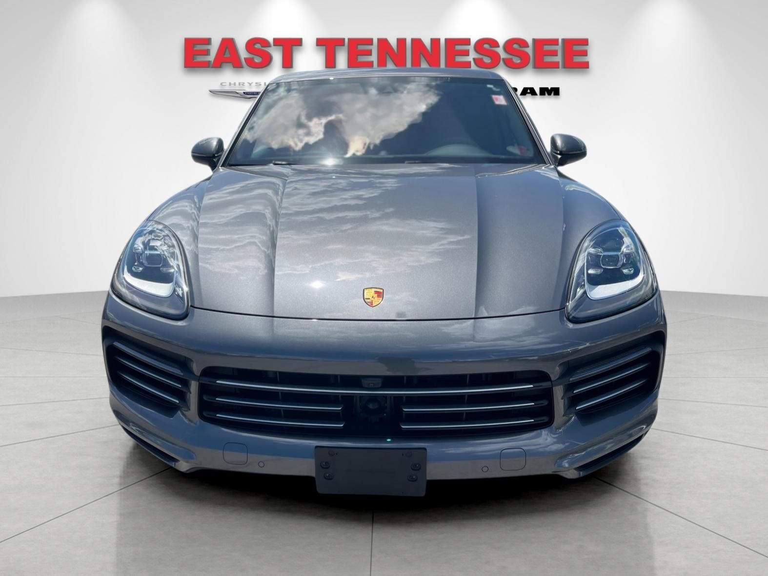 Used 2023  Porsche Base image 9
