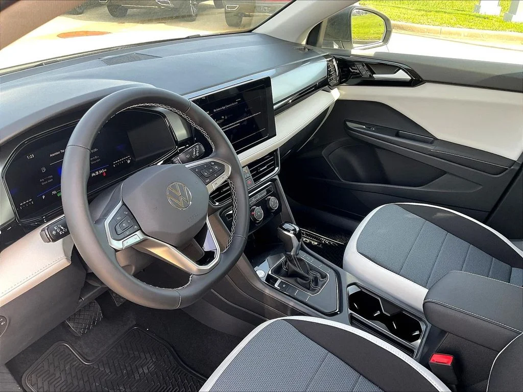 New 2026 White Volkswagen 1.5T S image 24