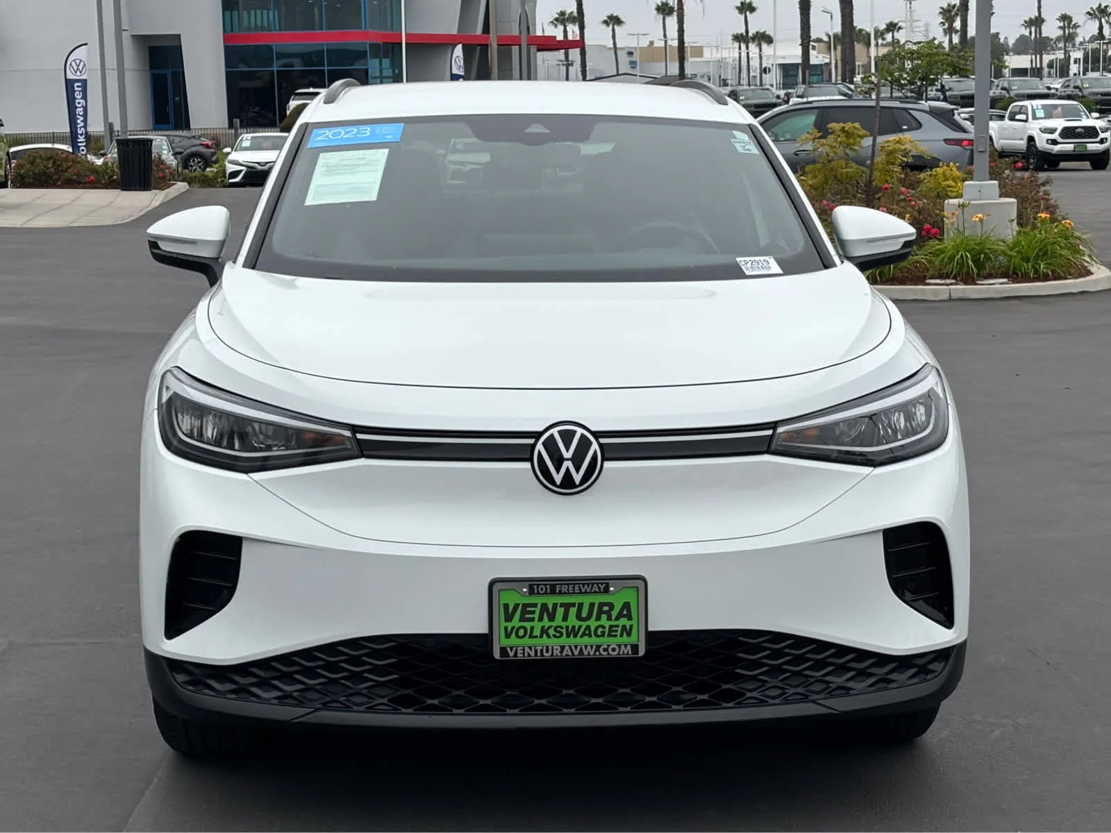 Certified Used 2023 Pure White Volkswagen Pro image 8