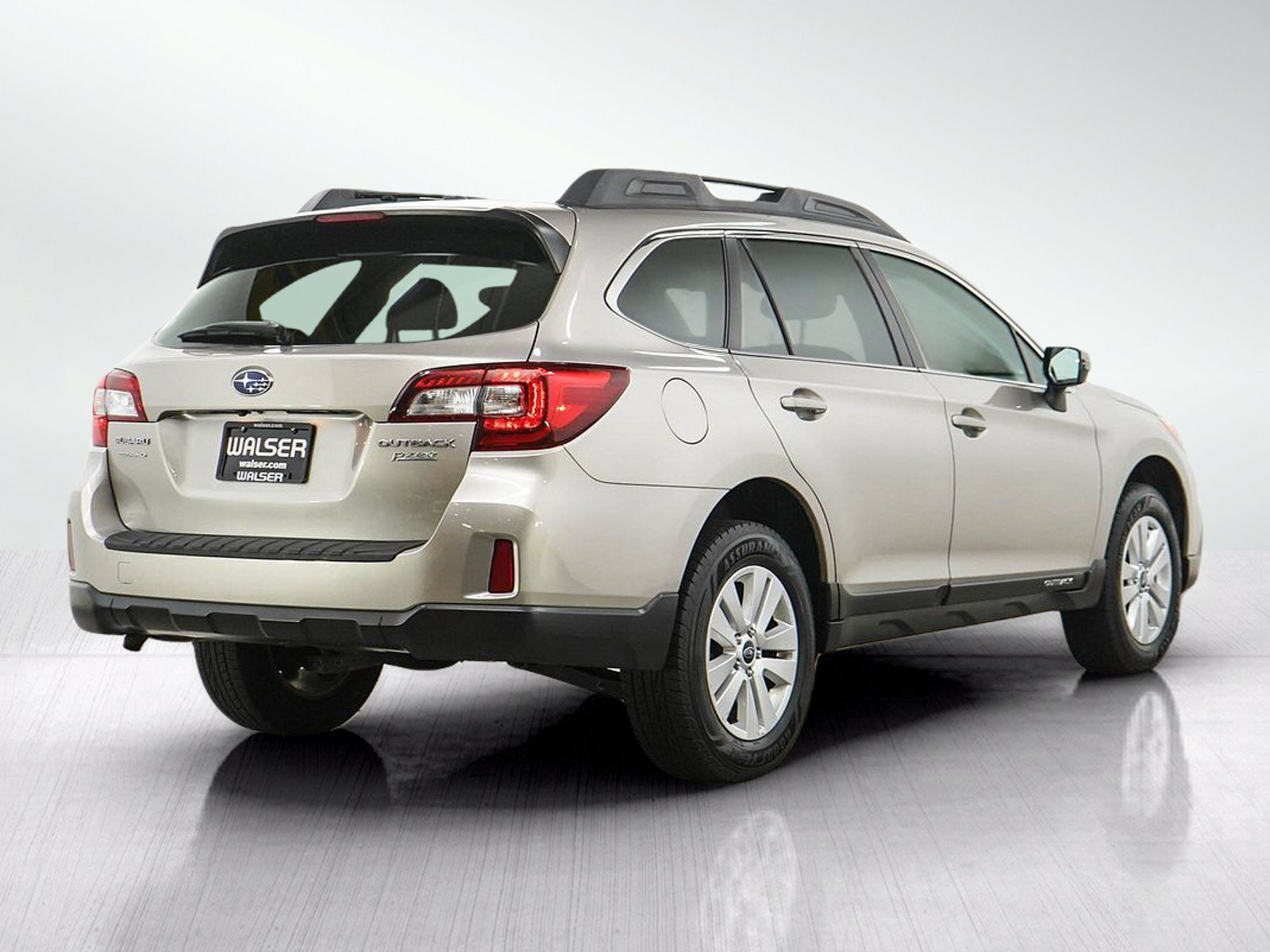 Used 2015 Tungsten Metallic Subaru 2.5i Premium image 5