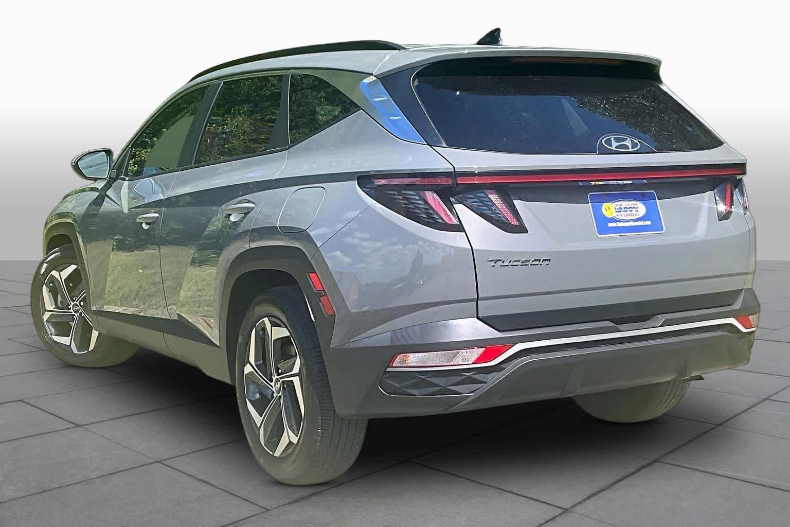 Used 2024 Hampton Gray Hyundai SEL image 12