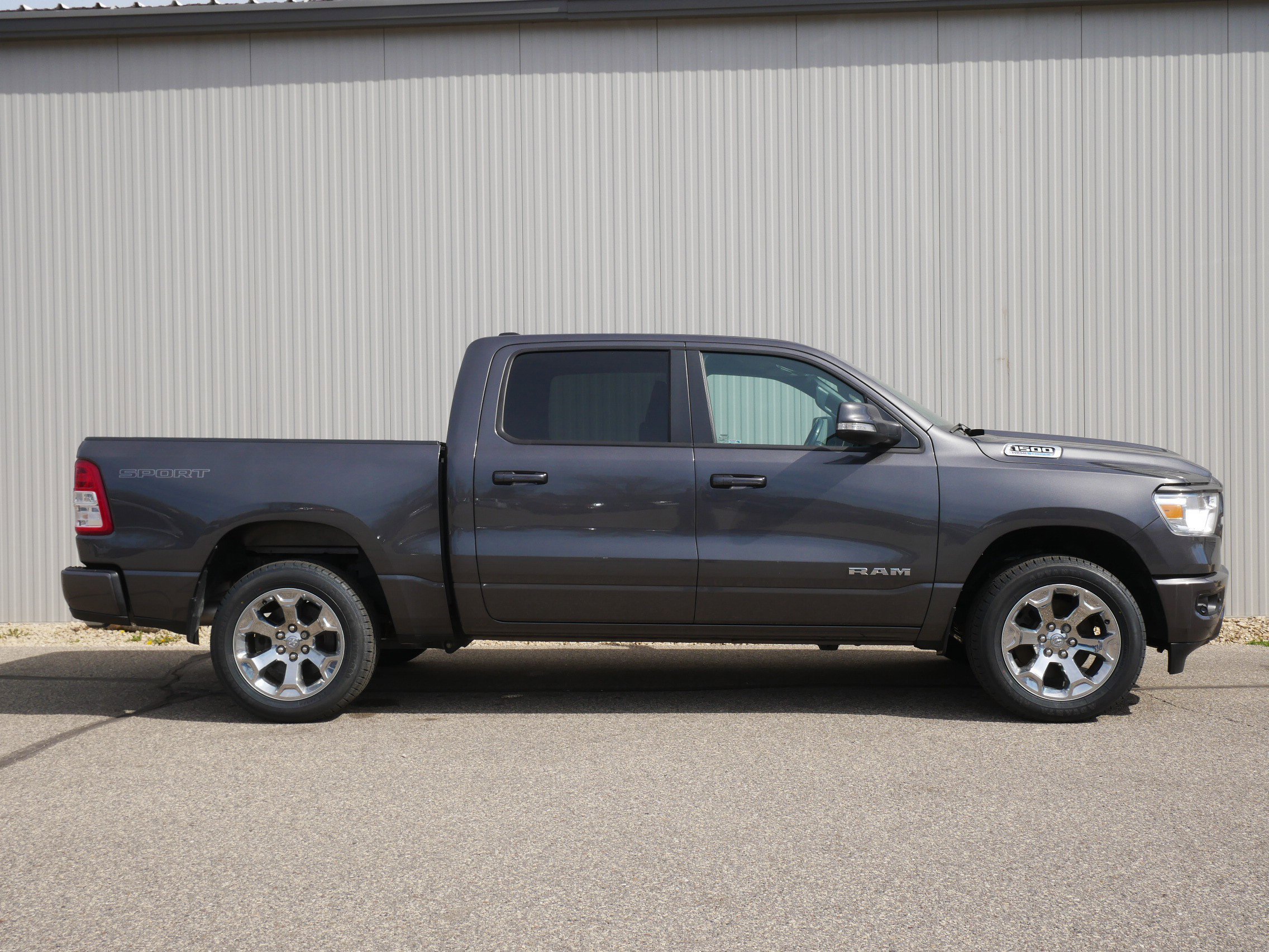 Certified Used 2022 Granite Crystal Metallic Clearcoat Ram Big Horn image 6