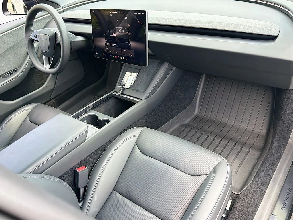 Used 2025 Diamond Black Tesla Long Range image 22