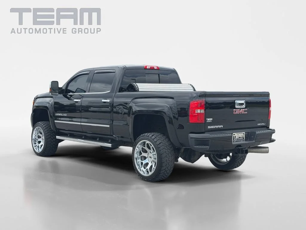 Used 2016 ONYX BLACK GMC Denali image 5