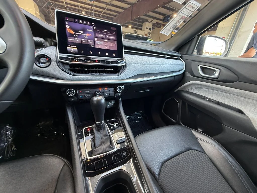 Used 2024 Black Jeep Latitude image 15