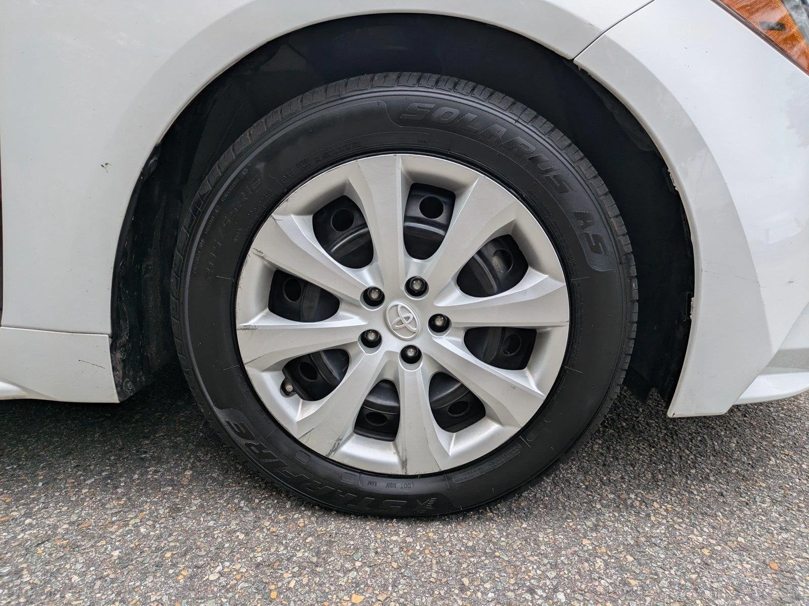 Used 2024  Toyota LE image 11