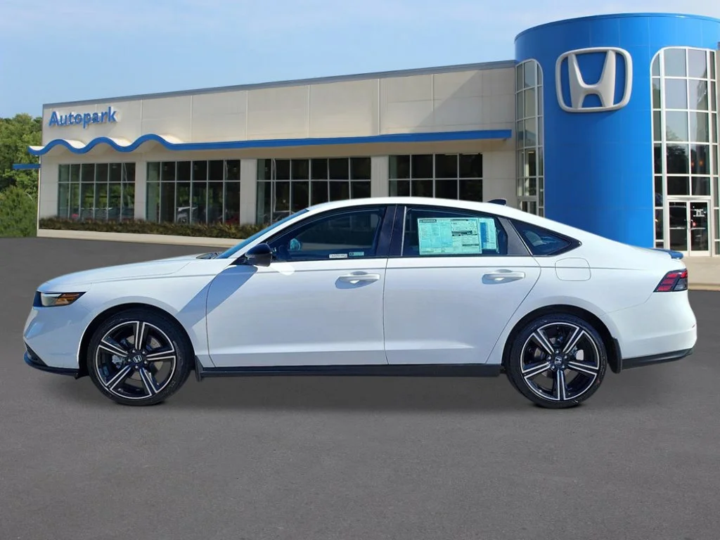 New 2026 Platinum White Pearl Honda Sport image 2