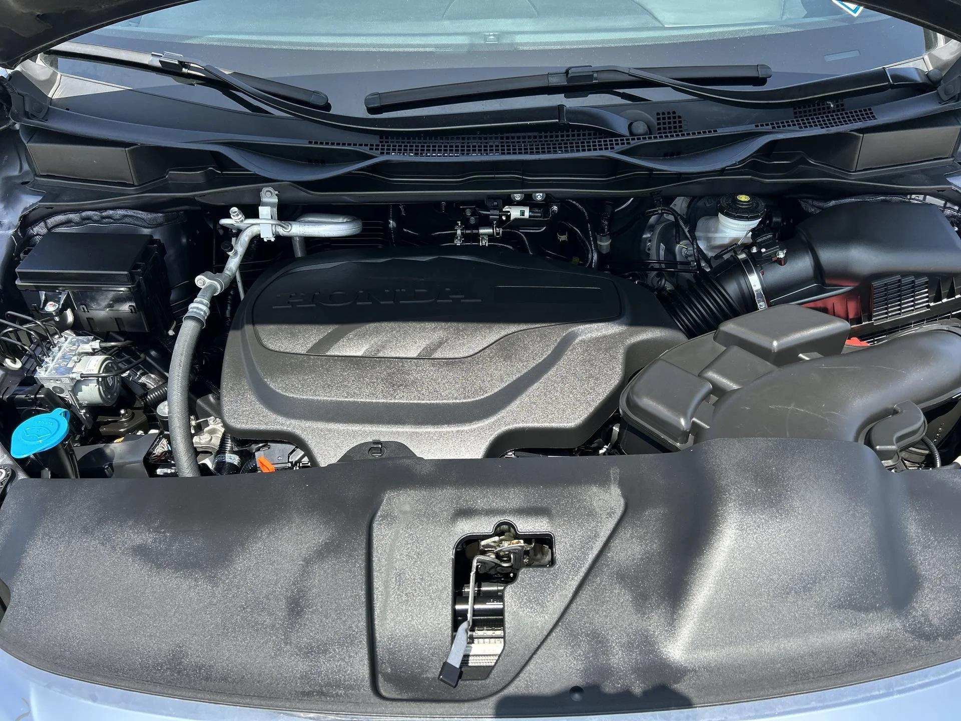 2024 Honda Odyssey EX-L - Photo 18