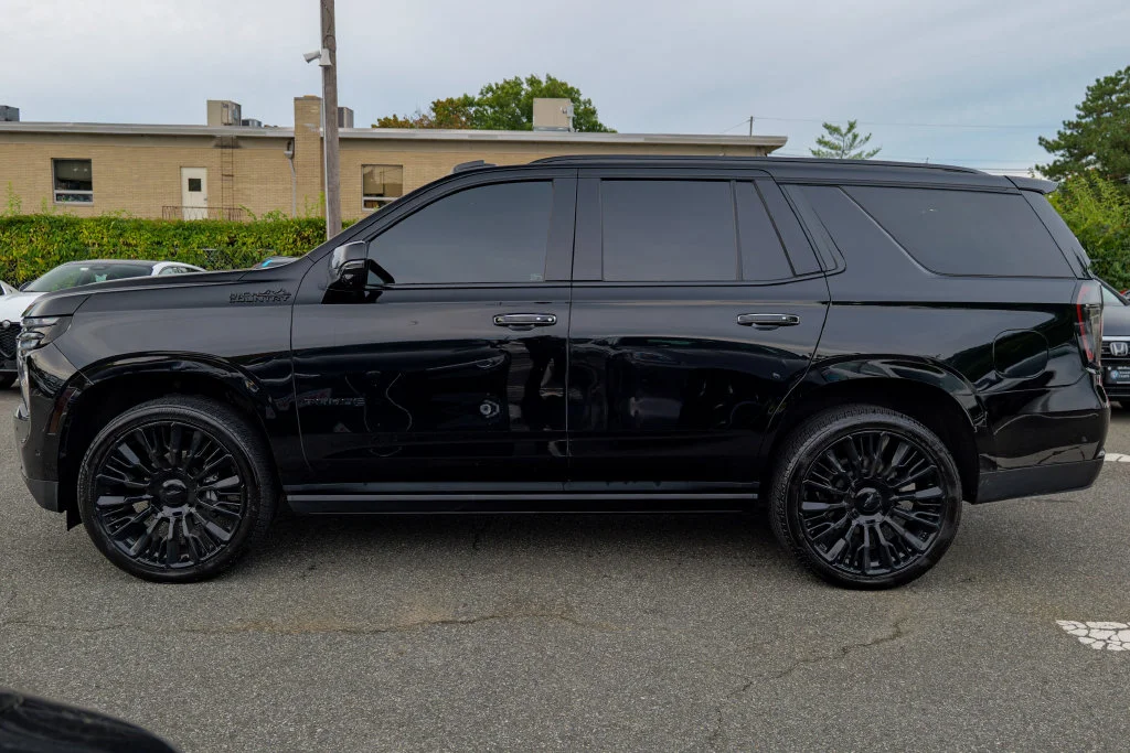 Used 2025 Black Chevrolet High Country image 4