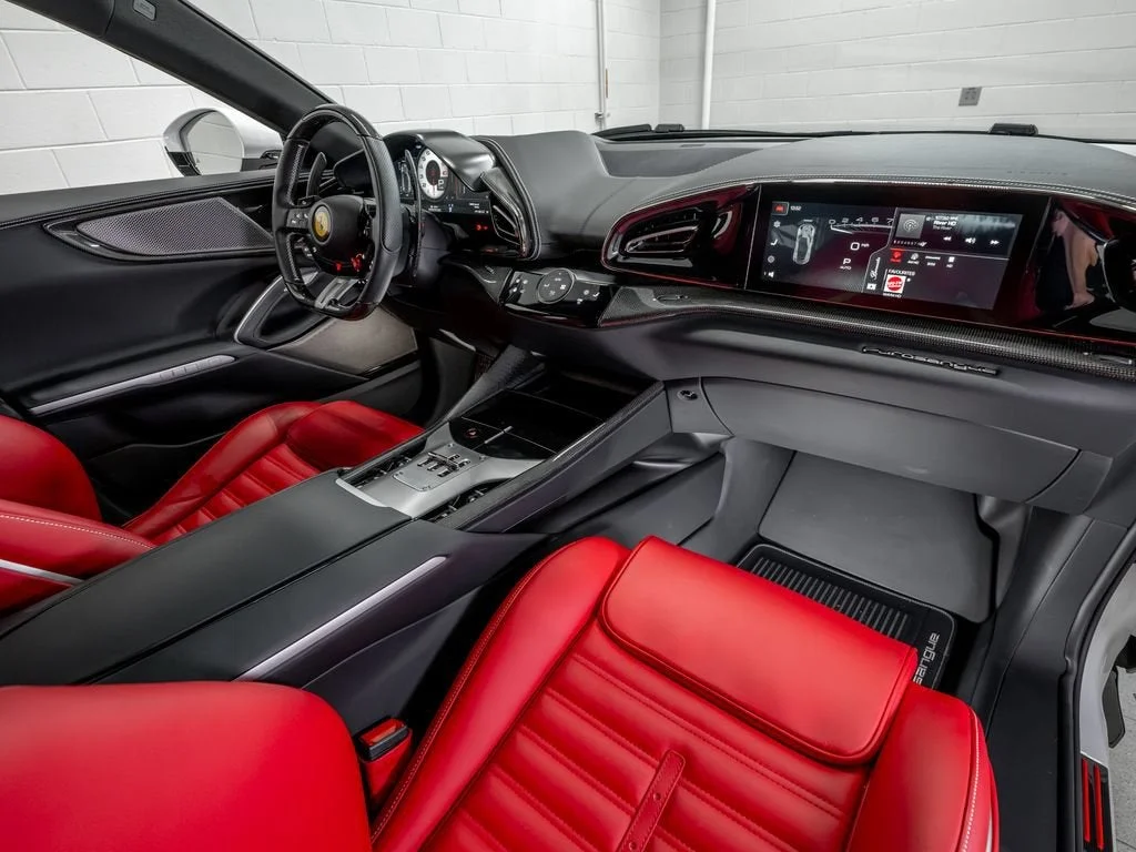 2025 Ferrari Purosangue Base - Photo 30